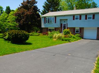 2055 Fruitville Rd, East Greenville, PA 18041
