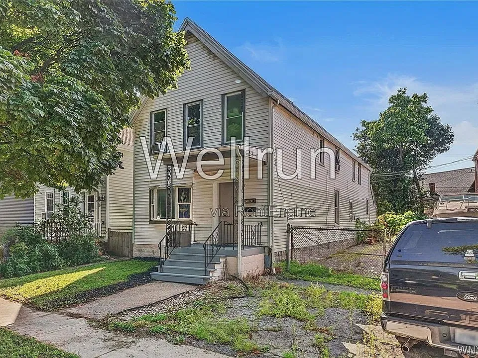 457 Vermont St