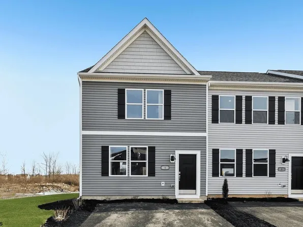 28 Erow St, Fairmont, WV 26554