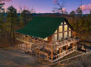 1535 Mountain Trail Ln, Sevierville, TN 37876