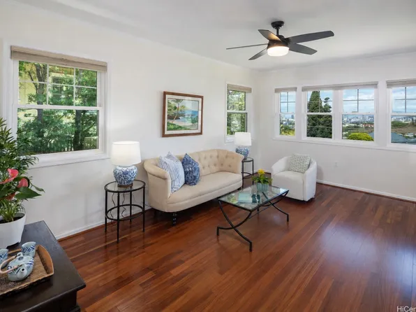 1439 Center St, Honolulu, HI 96816