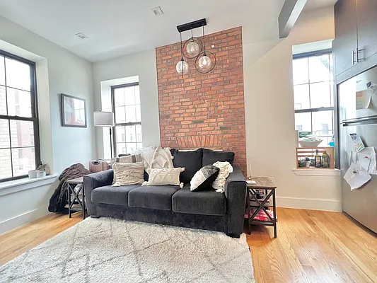 Rented by Doorway NYC, LLC | media 14