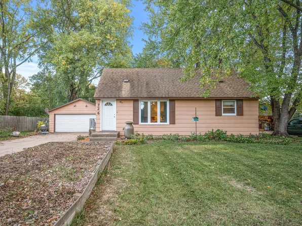 724 84th Ave NE, Spring Lake Park, MN 55432