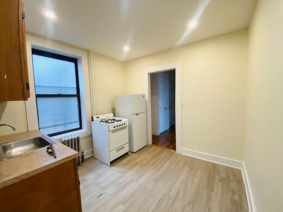 2nd image of 1819 Summerfield St APT B5