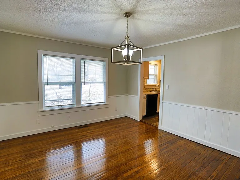 3515 E King Pl — Photo 11