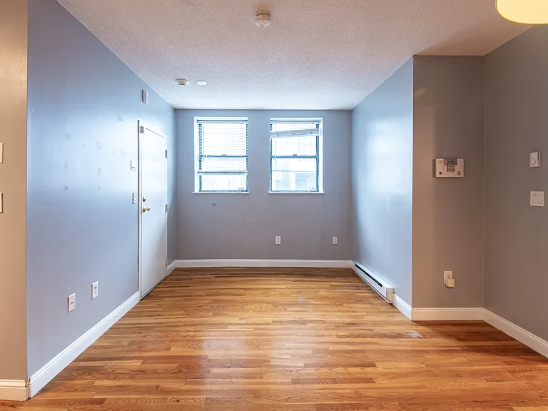 6 Monmouth St #202 — Photo 9