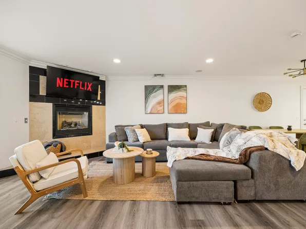 (undisclosed Address), Newport Beach, CA 92663