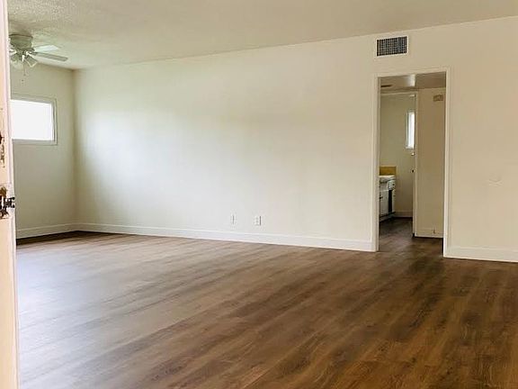 4th image of 712 S Fir Ave APT 1