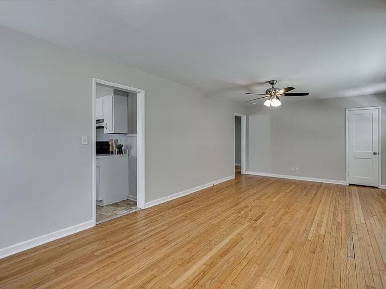 4810 Appian Way — Photo 5