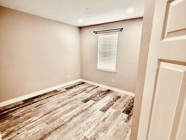 5693 Star Rush Dr #201 — Photo 19
