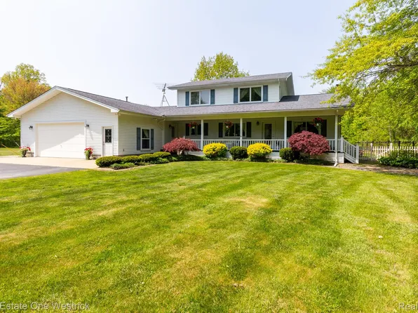 3728 Palms Rd, Casco, MI 48064