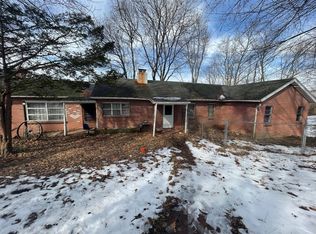 2740 Brook Dr, Kalamazoo, MI 49048