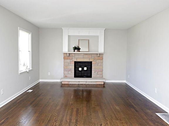 2nd image of 107 Allen Douglas Dr