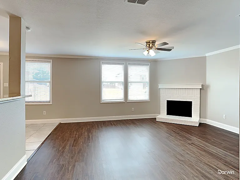 1405 Evergreen St — Photo 5