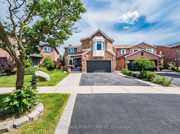 3211 Dovetail Mews, Mississauga, ON L5L 5K4