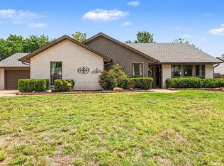 2508 Valley Brook Dr, Edmond, OK 73034
