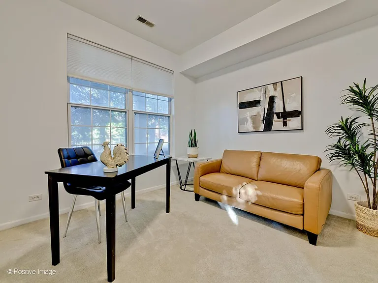 121 Commons Ct — Photo 26