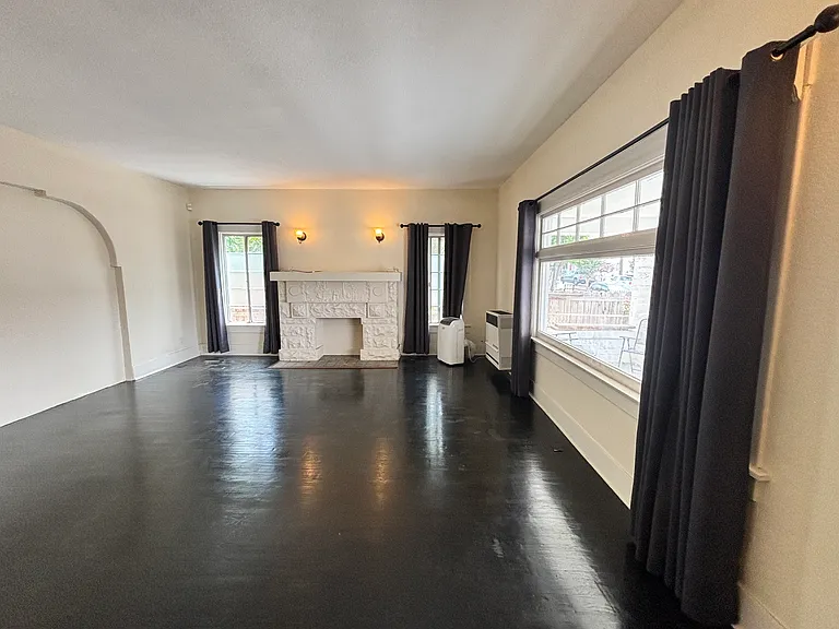 428 S Chicago St — Photo 15