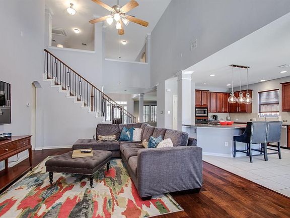 5th image of 7516 Meadowknoll Dr