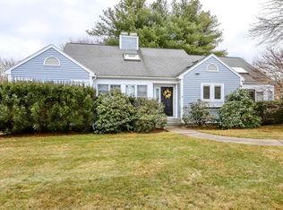 6 Mulberry Ln, Canton, MA 02021