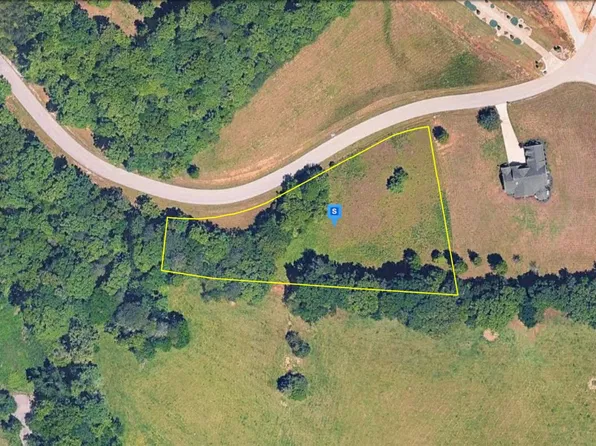 318 Enclave Way, Kingston, TN 37763