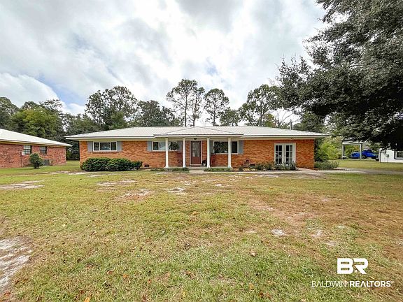 4th image of 389 W Canal Dr