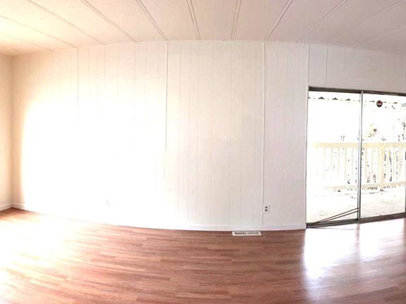 2nd image of 441 Shorewood Ln #441