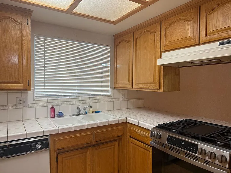 1731 Miramonte Ct — Photo 5