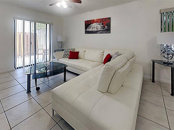 5th image of 2661 Crown Ct #2661