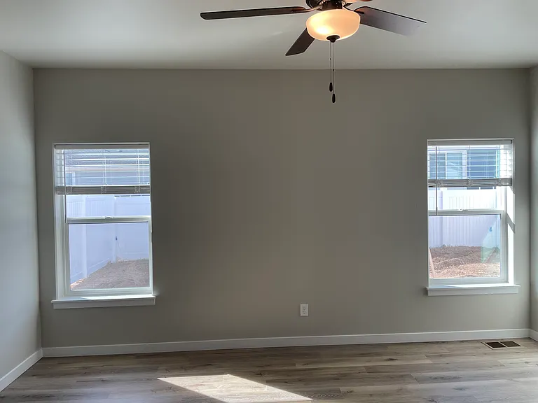 985 Frank Henry Rd — Photo 11