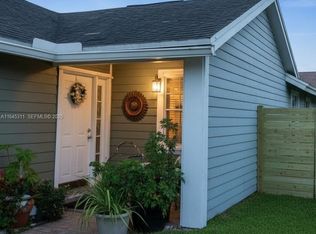 Royal Glen, Miami, FL 33186