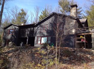 30 Westside Rd, Hawley, PA 18428