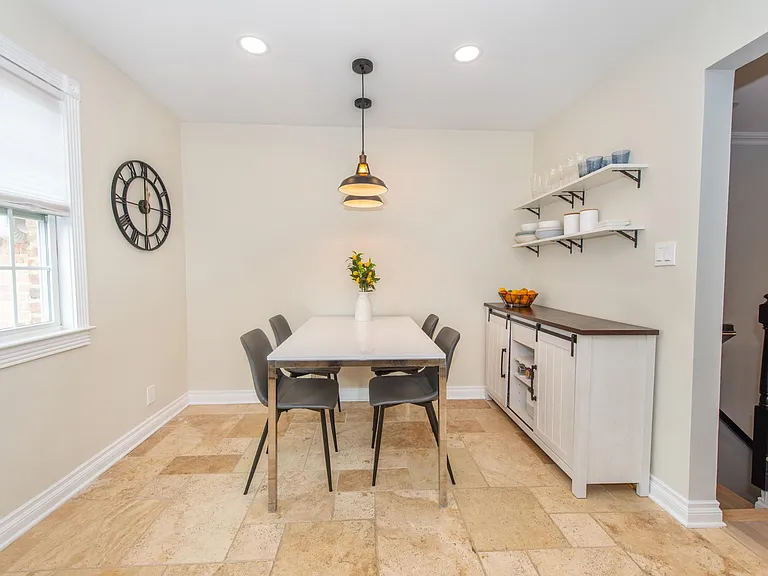 67-75 New England Ave #73G — Photo 5
