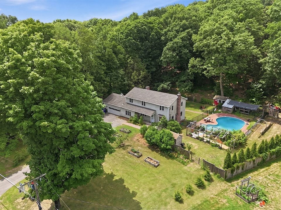 1st image of 75 Blandford Rd