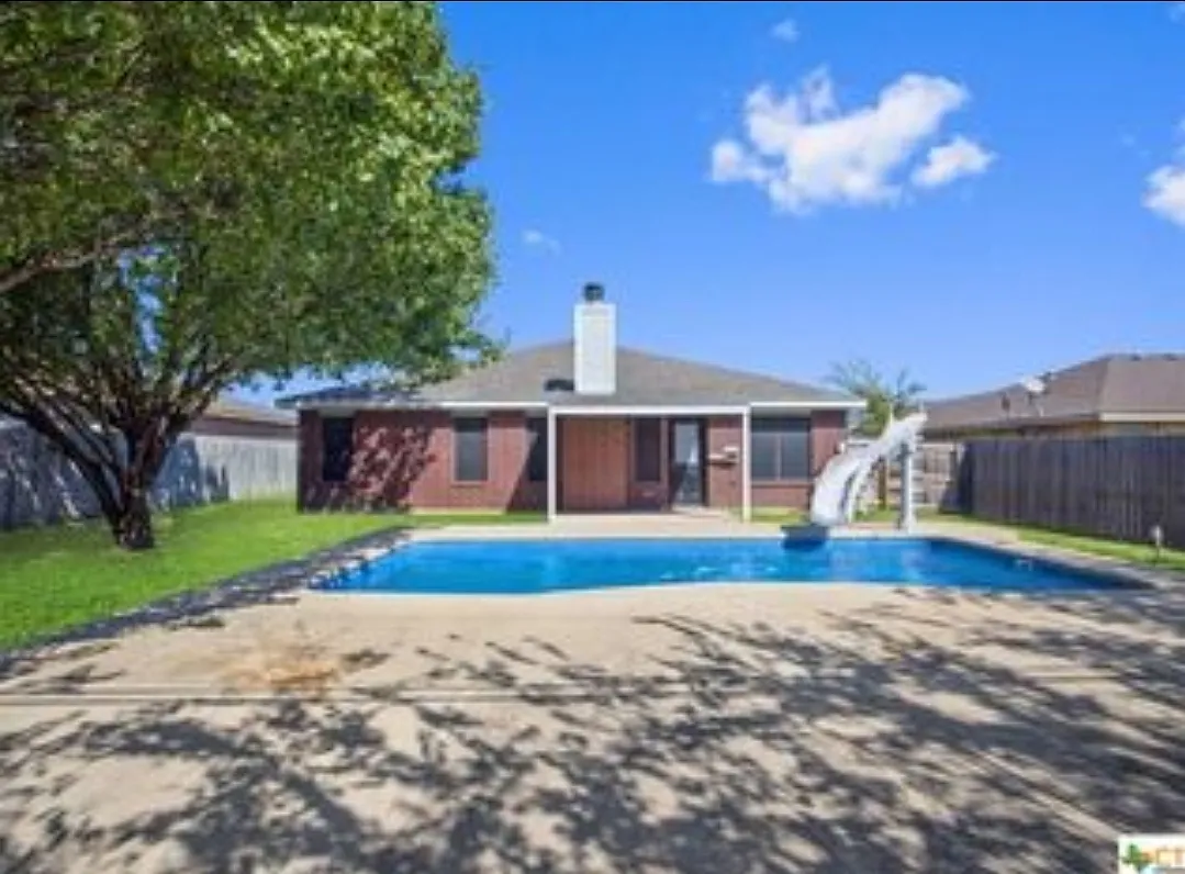 Building Photo - 4702 Ronald Dr