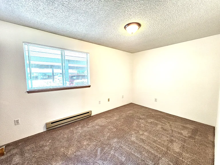 525 11th St NW #C6 — Photo 5
