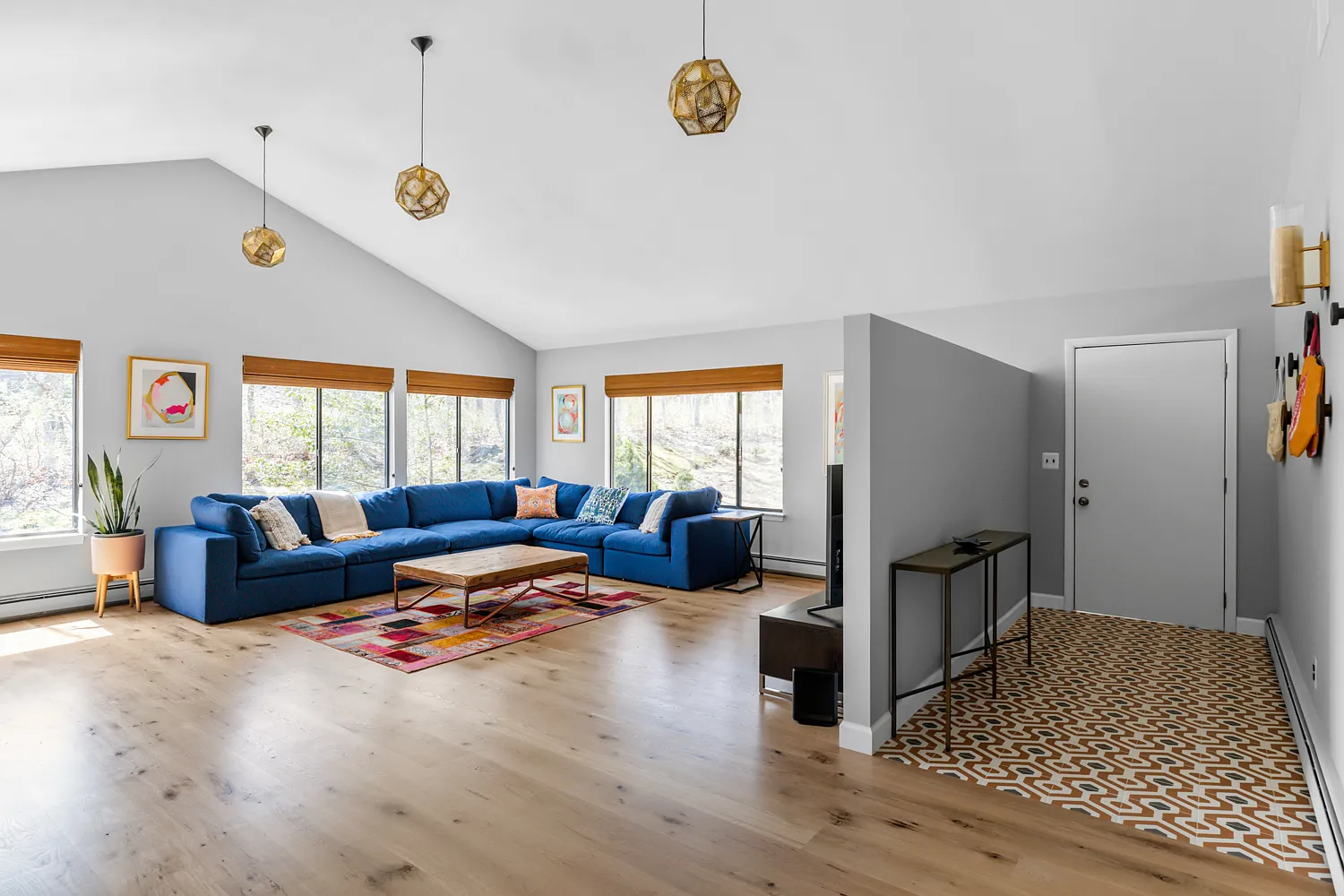 New Renovation, Walk to the Beach — Photo 3