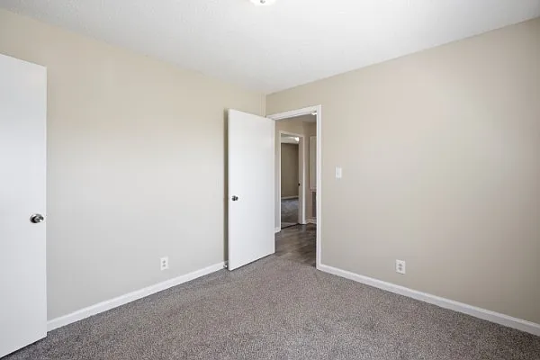 700 Shelton Cir — Photo 12
