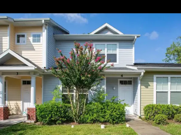 1561 NW 29th Rd Unit 4, Gainesville, FL 32605