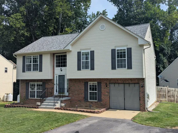 2075 Matta View Pl, Waldorf, MD 20601