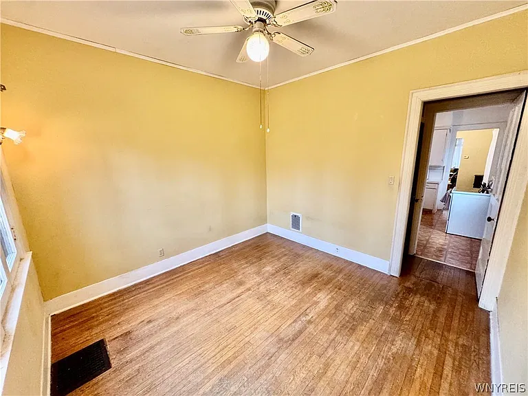7 Berkley Pl — Photo 17