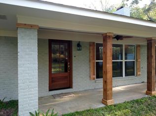 8801 Dixie St, Ocean Springs, MS 39564