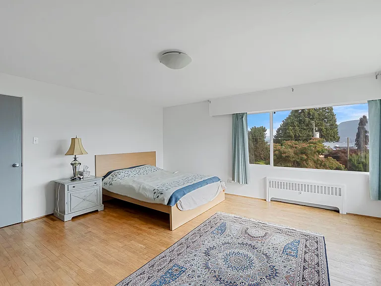 4514 Bellevue Dr — Photo 33
