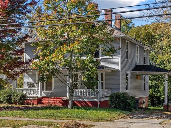 708 S Main St, Reidsville, NC 27320
