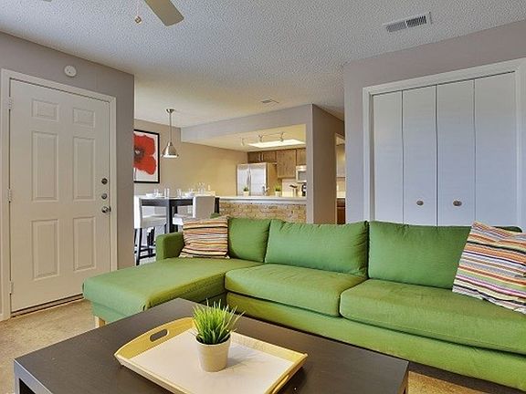 4th image of 3414-3436 Willowrun Dr #2