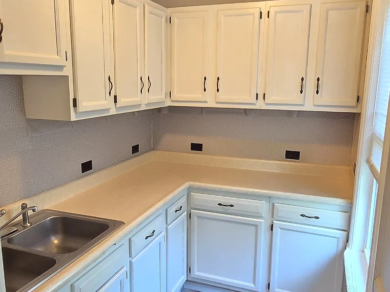 14 Boardman St #3 — Photo 9