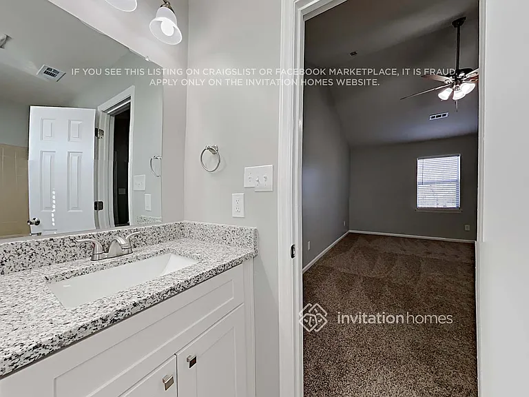 9500 Pondside Ln — Photo 20