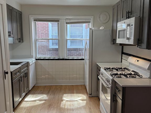 5th image of 3335 Watson Rd Floor 1