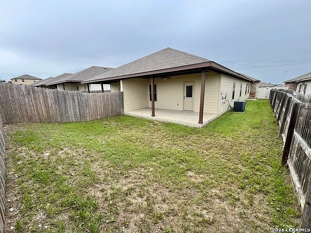 185 Joanne Cv — Photo 17