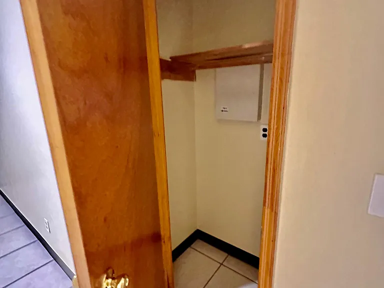 Caryl Ave — Photo 7